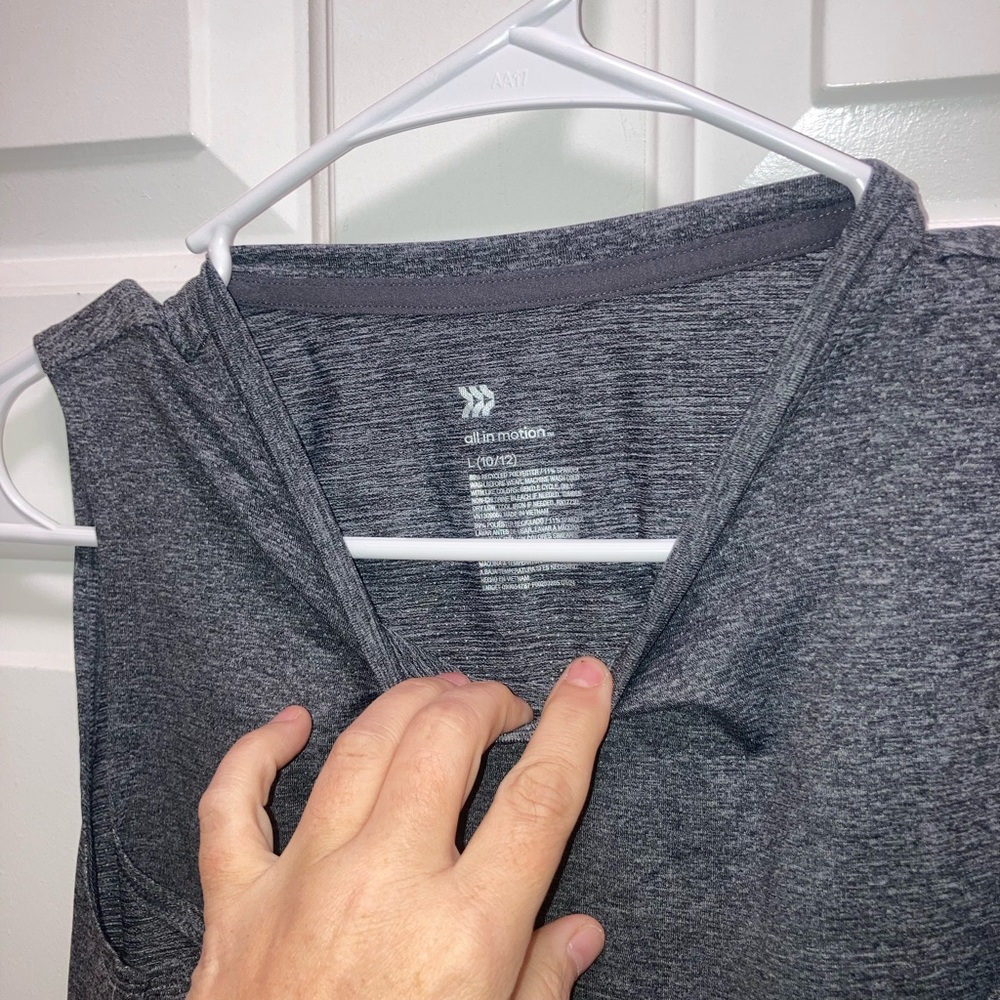 Boys' Athletic Sleeveless T-Shirt - All in Motion™ Heather Black Size Large New - Picture 3 of 4